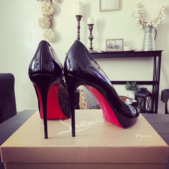 Never worn! Black peep toe Louboutins - Picture 2 of 4